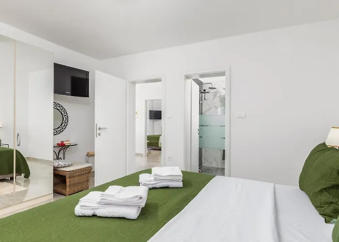 Viktoria By Guide * Krnica