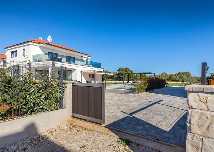 Viktoria By Guide * Krnica