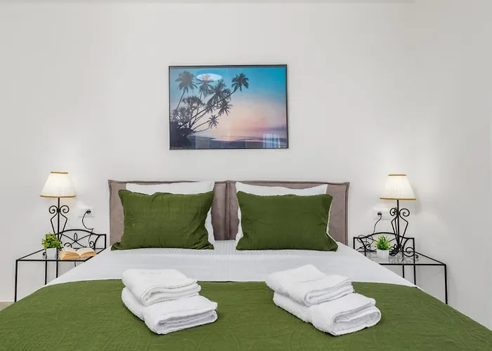 Viktoria By Guide Vila